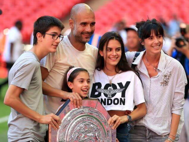 Maria Guardiola with her father, Pep Guardiola, mother, Cristina Serra and siblings Marius and Valentina.